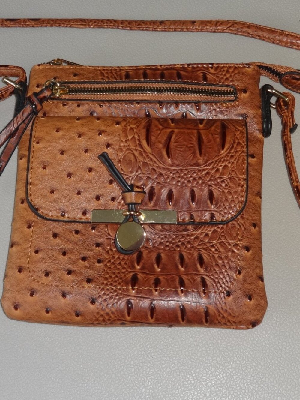 Faux leather animal print reddish brown cross body purse, gold tone hardware VGC - Picture 9 of 9